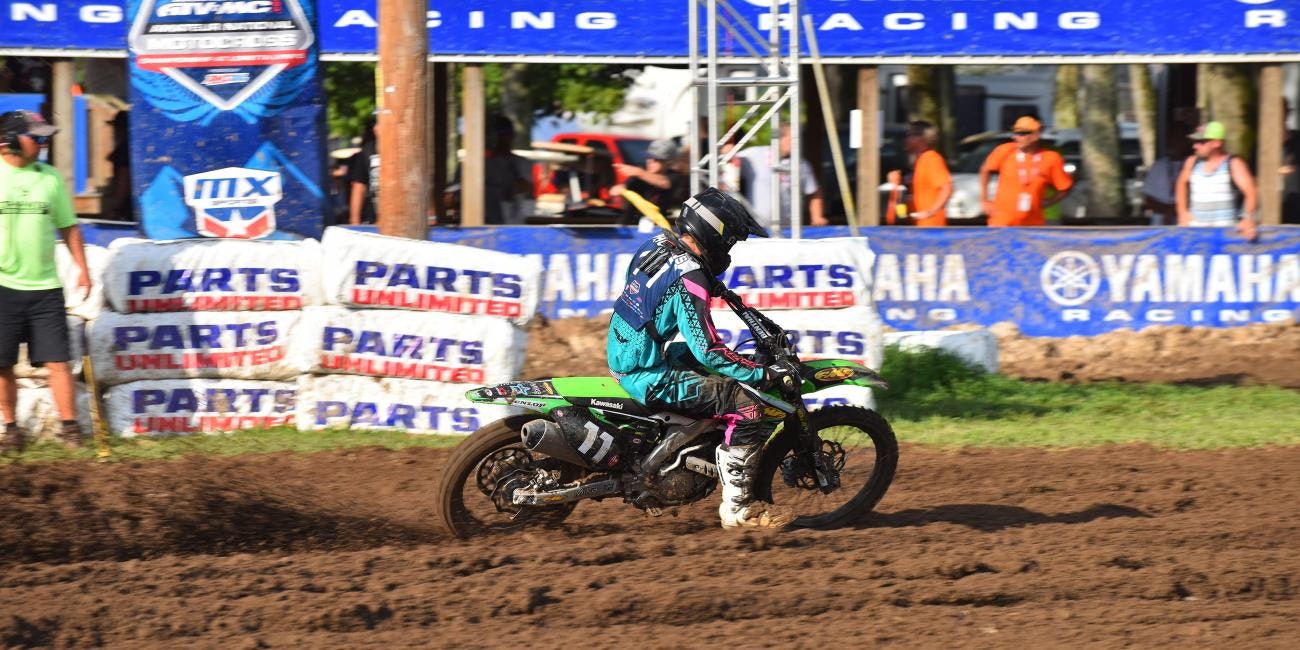 250 C Limited - Moto 1