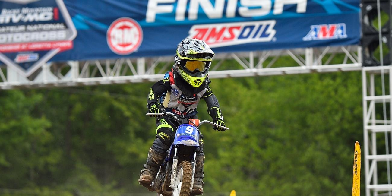 51 (4-6) Special Limited & 51 (4-6) ShaftDrive LTD - Moto 1