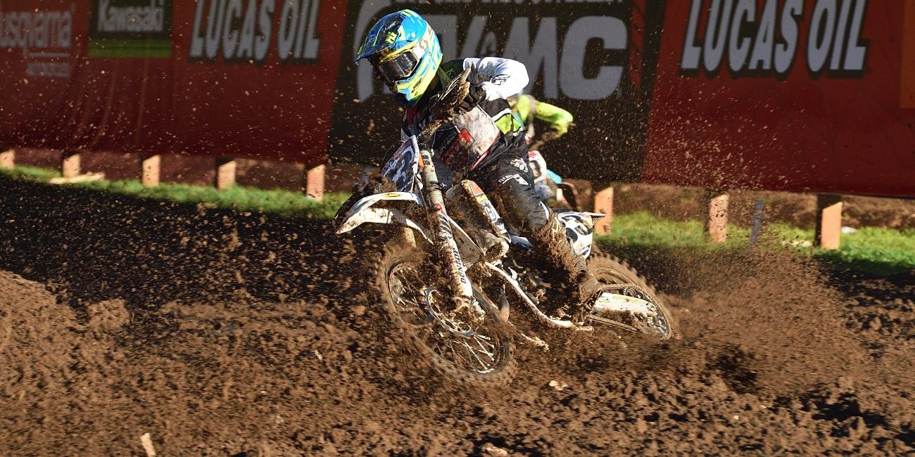 Schoolboy 1 (12-16) B/C - Moto 2