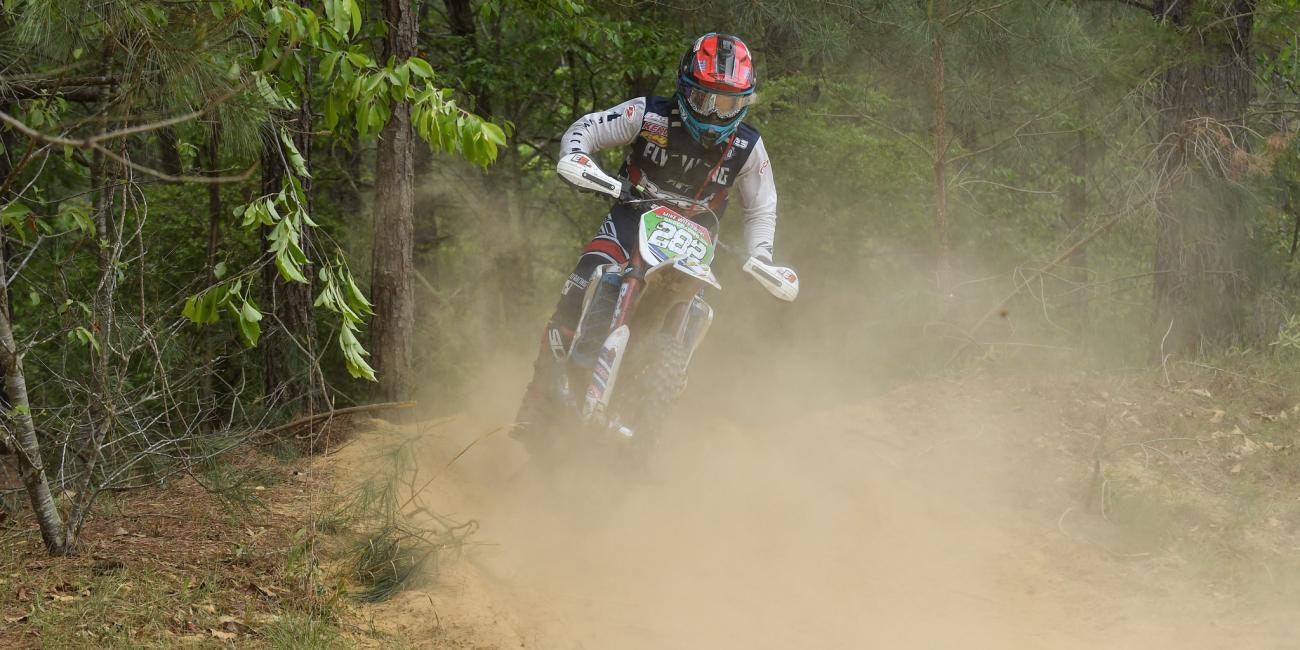 GNCC Live X-Factor Whitetails Pro Bike