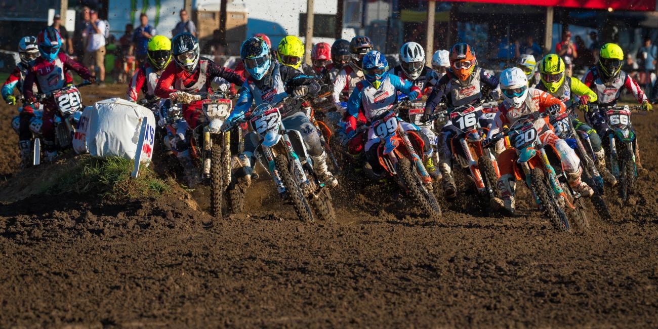 250 C Limited - Moto 1