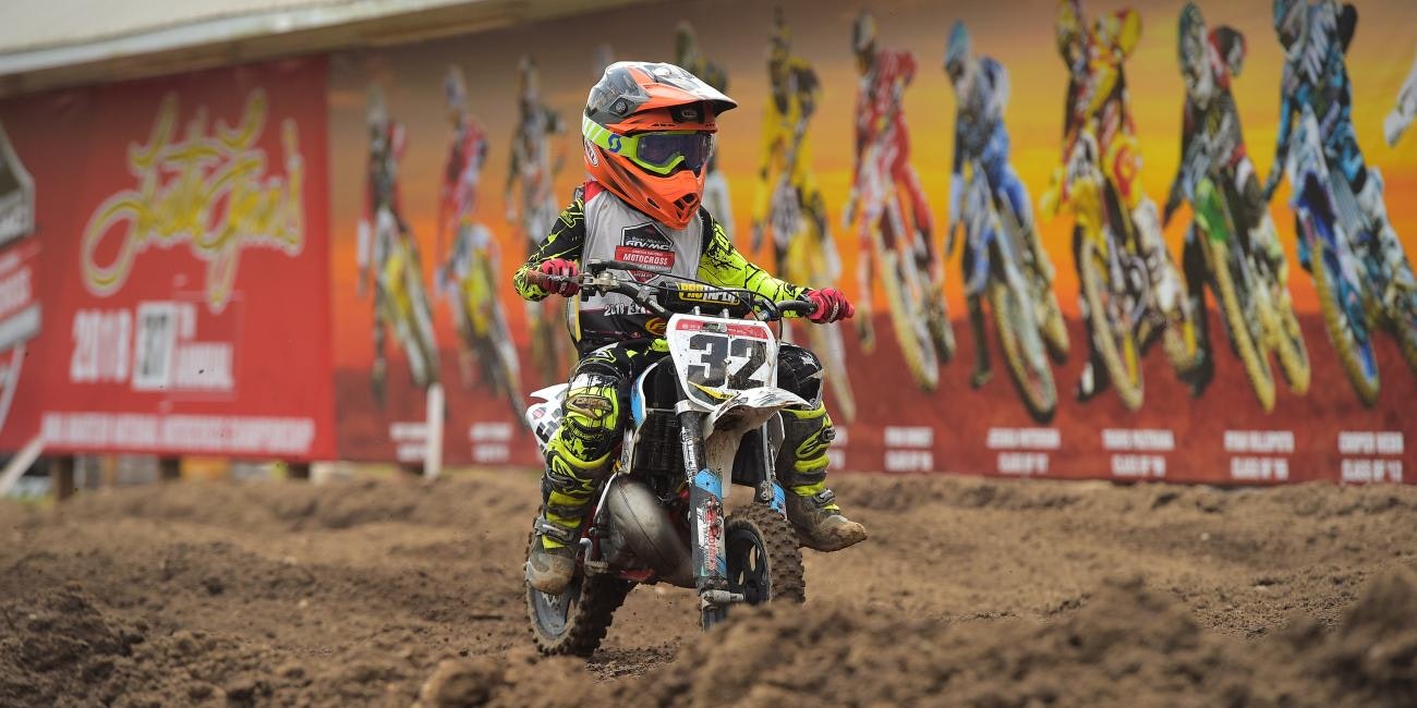 51cc (4-6) Special Limited - Moto 1