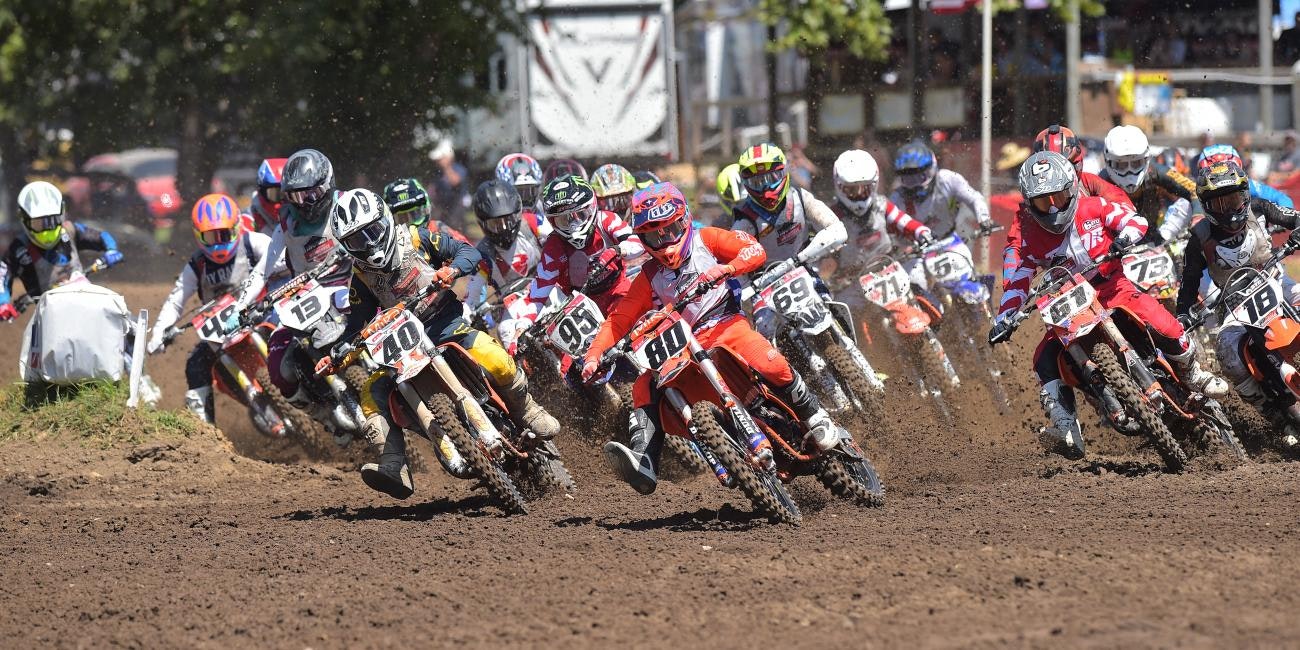 Schoolboy 1 (12-17) B/C - Moto 3