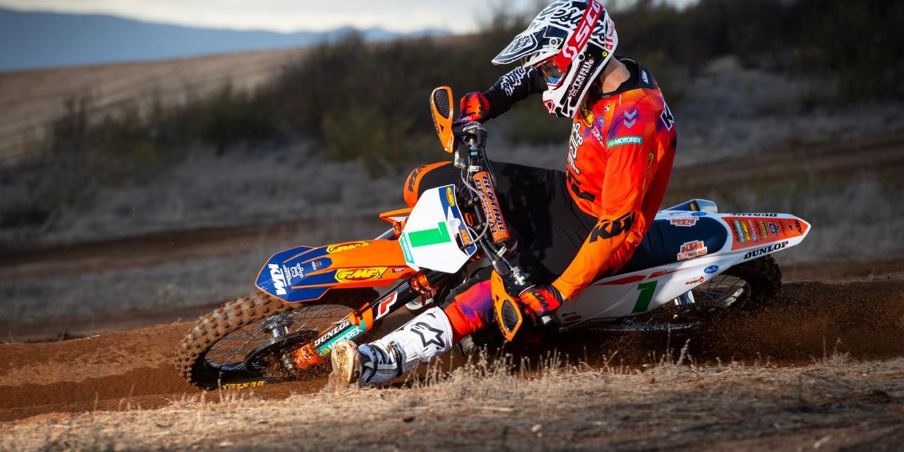 GNCC Live Dunlop Tomahawk Pro Bike