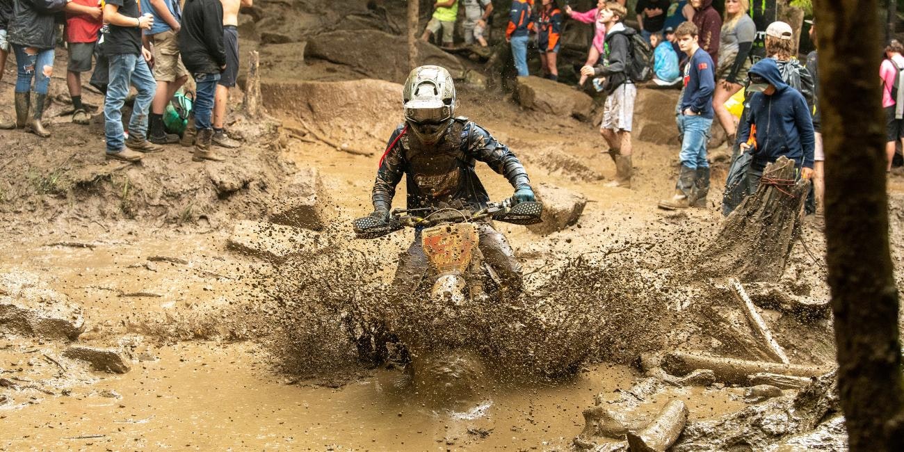 Between the Arrows - 2022 Snowshoe Bikes