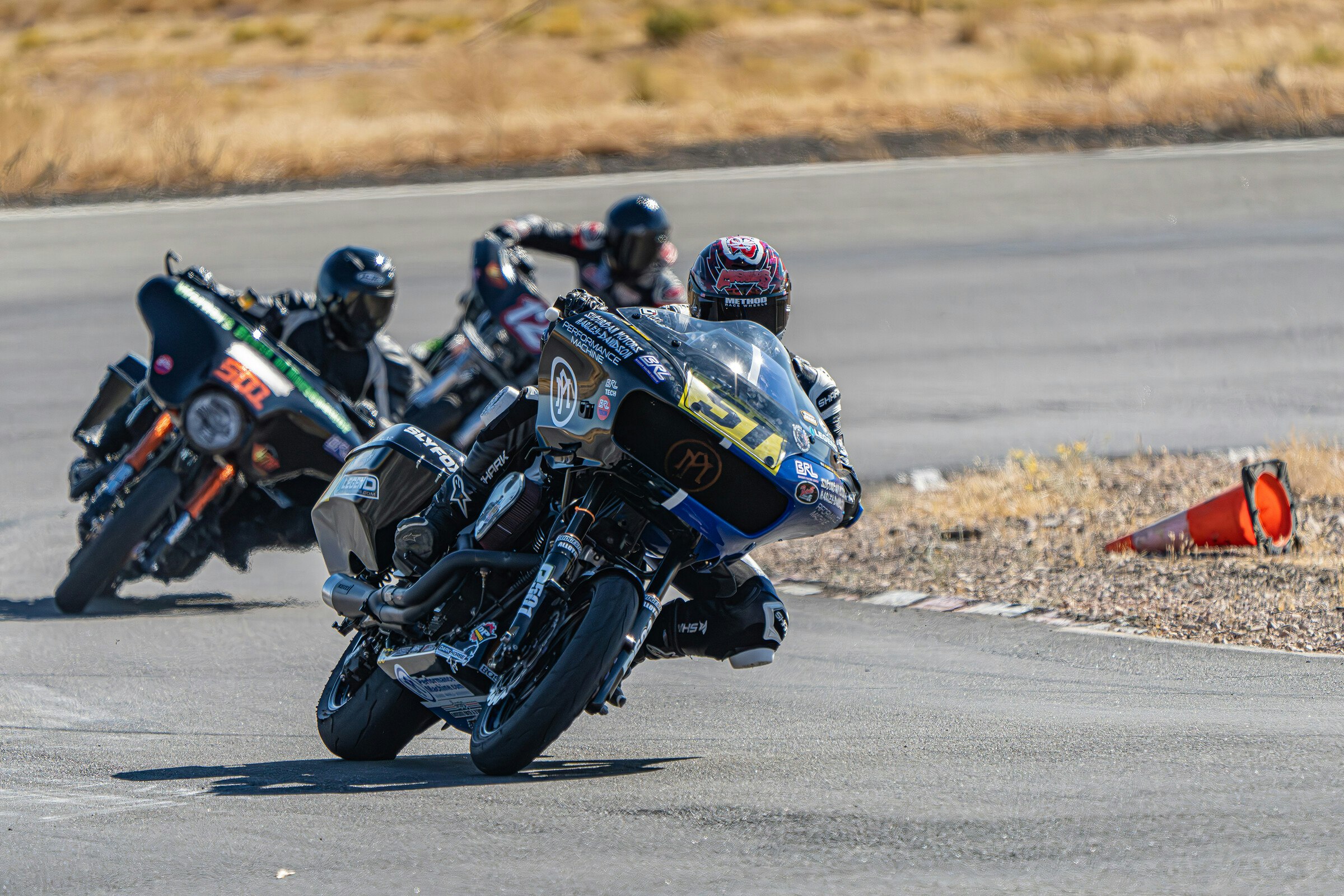 Drag Specialties Bagger Racing League Round 1: Chuckwalla Valley Raceway